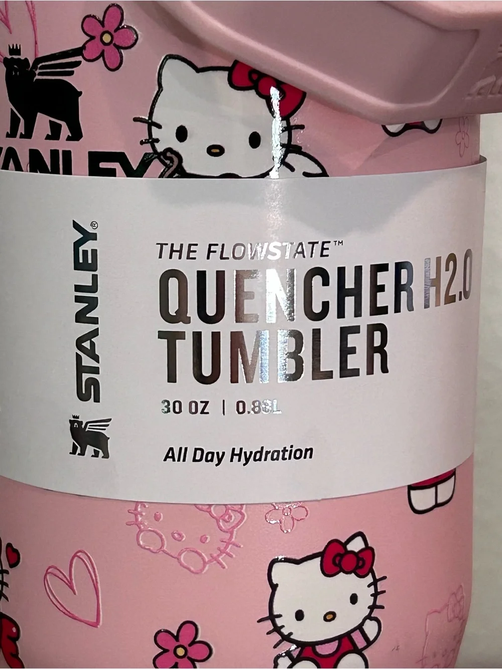 NWT Stanley Hello Kitty Quencher H2.O Tumbler Flowstate 30 oz All Day Hydration - Picture 7 of 8